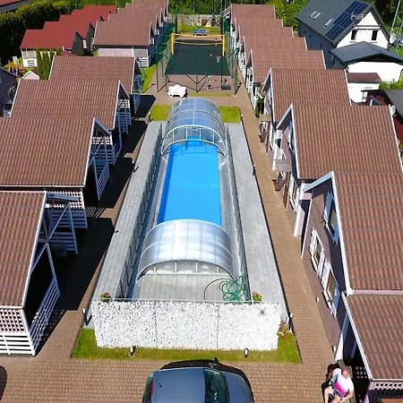 Homes With Swimming Pool, Ferienhaus