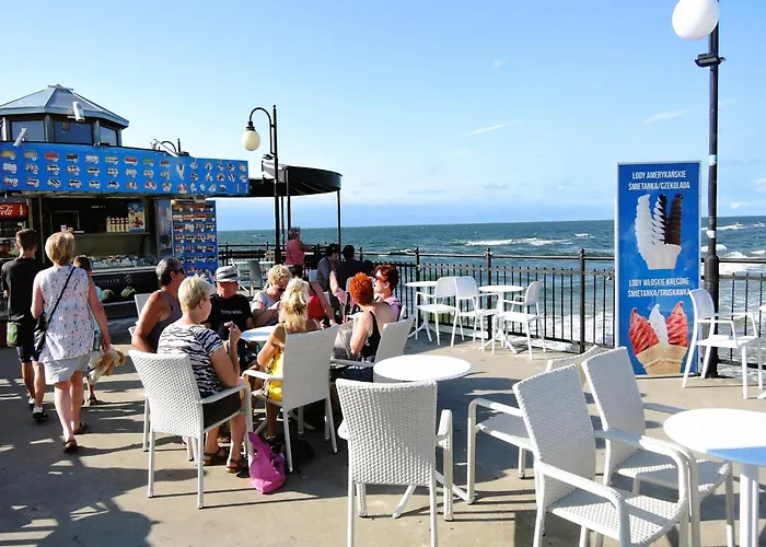 Homes With Swimming Pool, * ミエンジズドロイェ